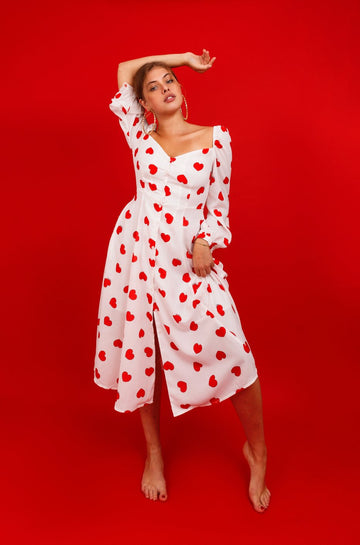 Robe EMILY blanche coeurs rouges - Léopoldine Chateau