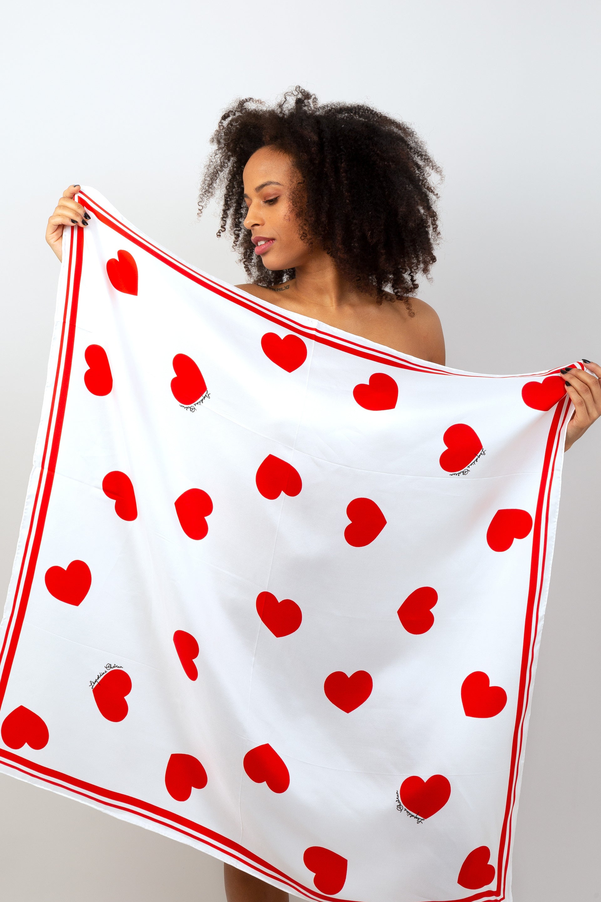 Lot De 3 écheveaux De Fil à Volants Bernat, Red Heart, Patons – Pour Foulards Fantaisie – Variegated