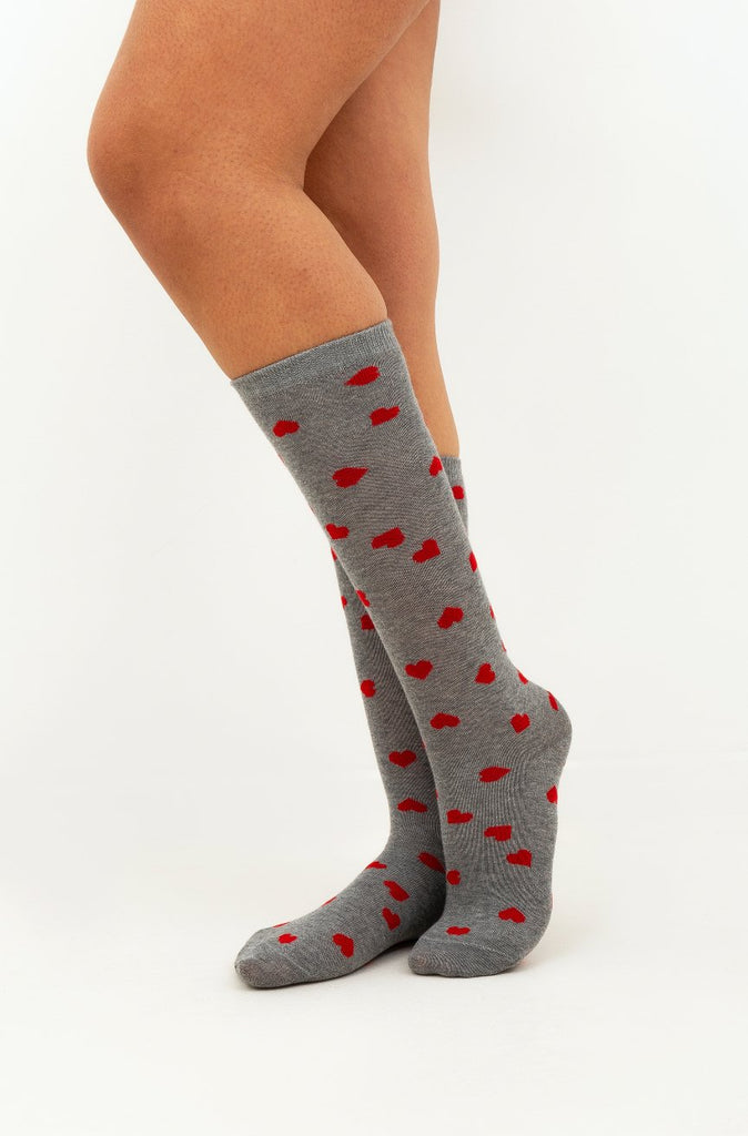 Chaussettes BIBI grises coeurs rouges - Léopoldine Chateau
