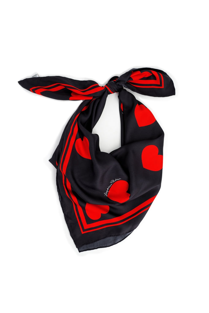 Foulard NORMA noir coeurs rouges - Léopoldine Chateau