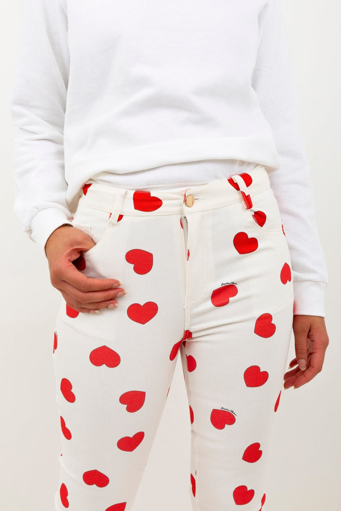 Jean slim FREDDIE imprimé coeurs rouges - Léopoldine Chateau