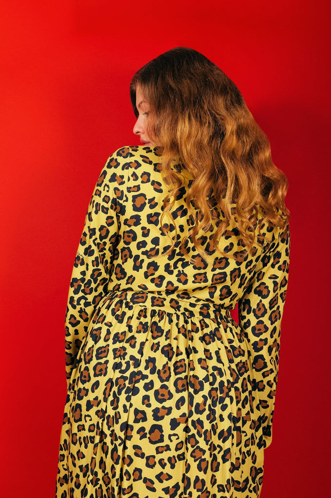 Robe ANGELA cache-coeur imprimée léopard - Léopoldine Chateau