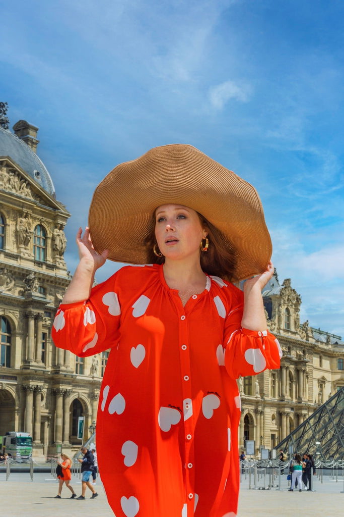 Robe CARMEN rouge coeurs blancs - Léopoldine Chateau