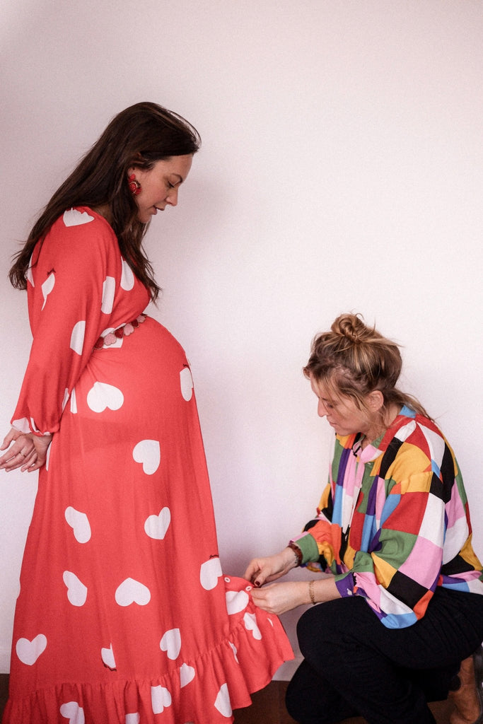 Robe CARMEN rouge coeurs blancs - Léopoldine Chateau