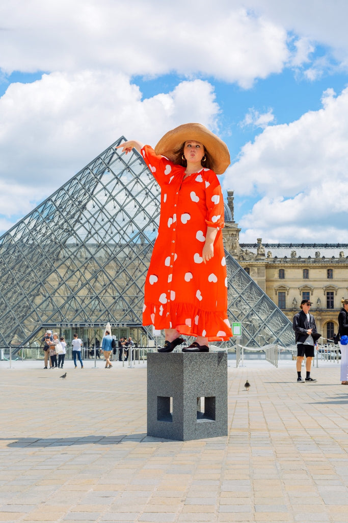 Robe CARMEN rouge coeurs blancs - Léopoldine Chateau