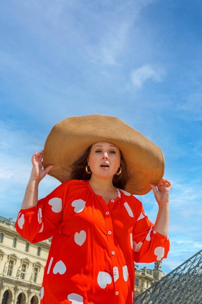 Robe CARMEN rouge coeurs blancs - Léopoldine Chateau