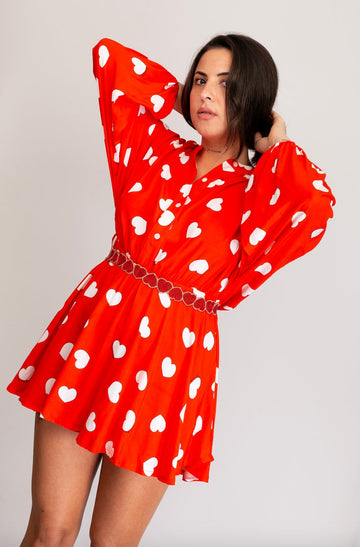 Robe courte LUNA rouge imprimée coeurs - Léopoldine Chateau
