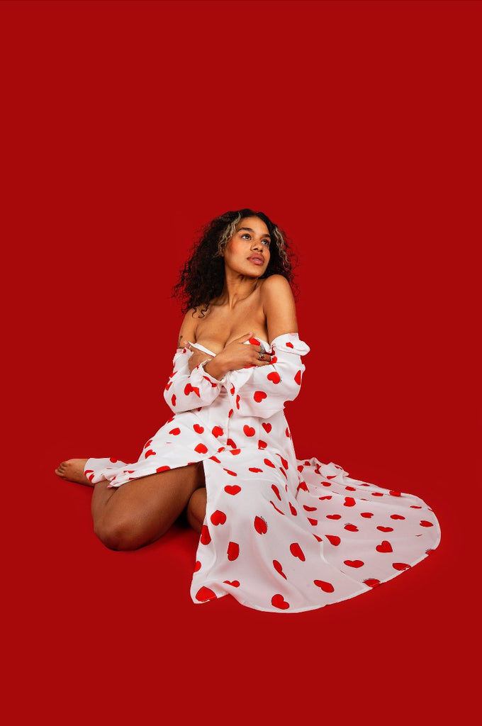 Robe EMILY blanche coeurs rouges - Léopoldine Chateau