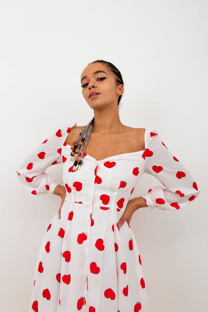 Robe EMILY blanche coeurs rouges - Léopoldine Chateau
