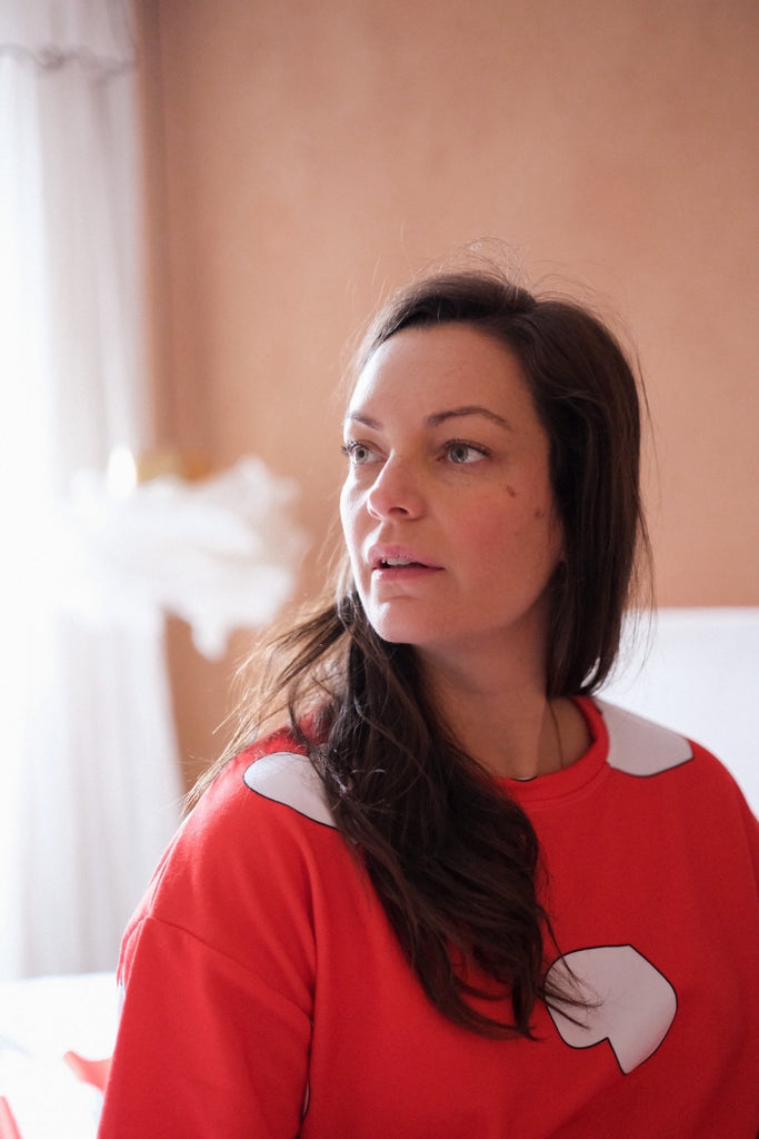 Sweat-shirt MALOTRU Rouge gros Coeur blancs - Léopoldine Chateau