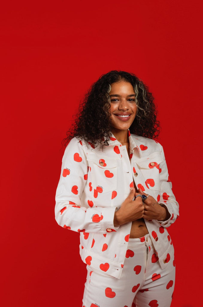Veste ELLA en jean coeurs rouges - Léopoldine Chateau