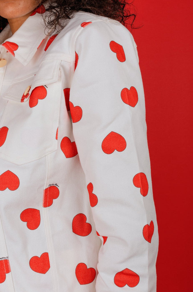 Veste ELLA en jean coeurs rouges - Léopoldine Chateau